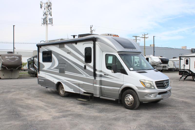 Winnebago Navion 24V 2014