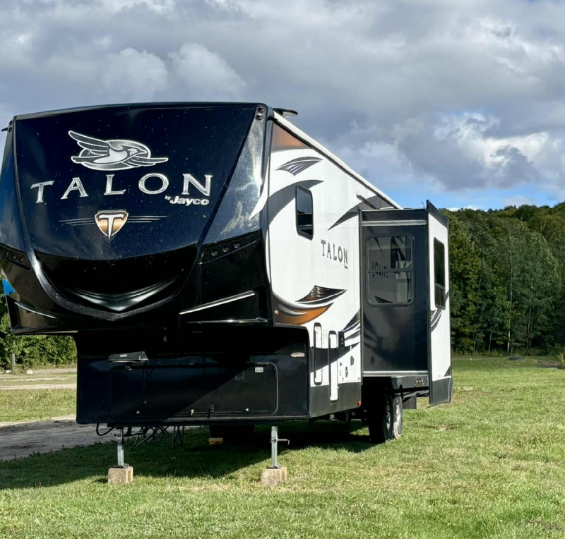 FIFTH WHEEL CARGO JAYCO TALON 39 PIEDS 2018 à vendre