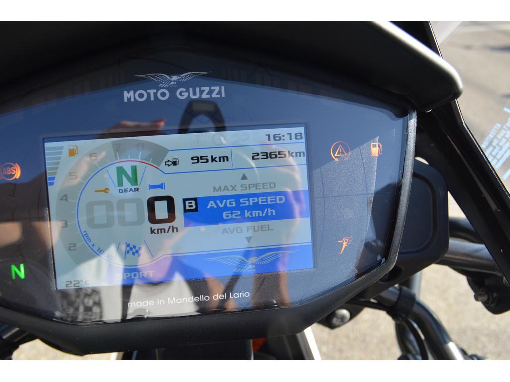 Moto Guzzi V85T 2022 à vendre