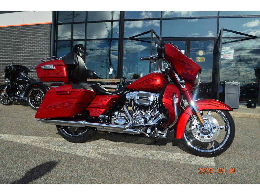 Harley-Davidson FLHXSE CVO 2016