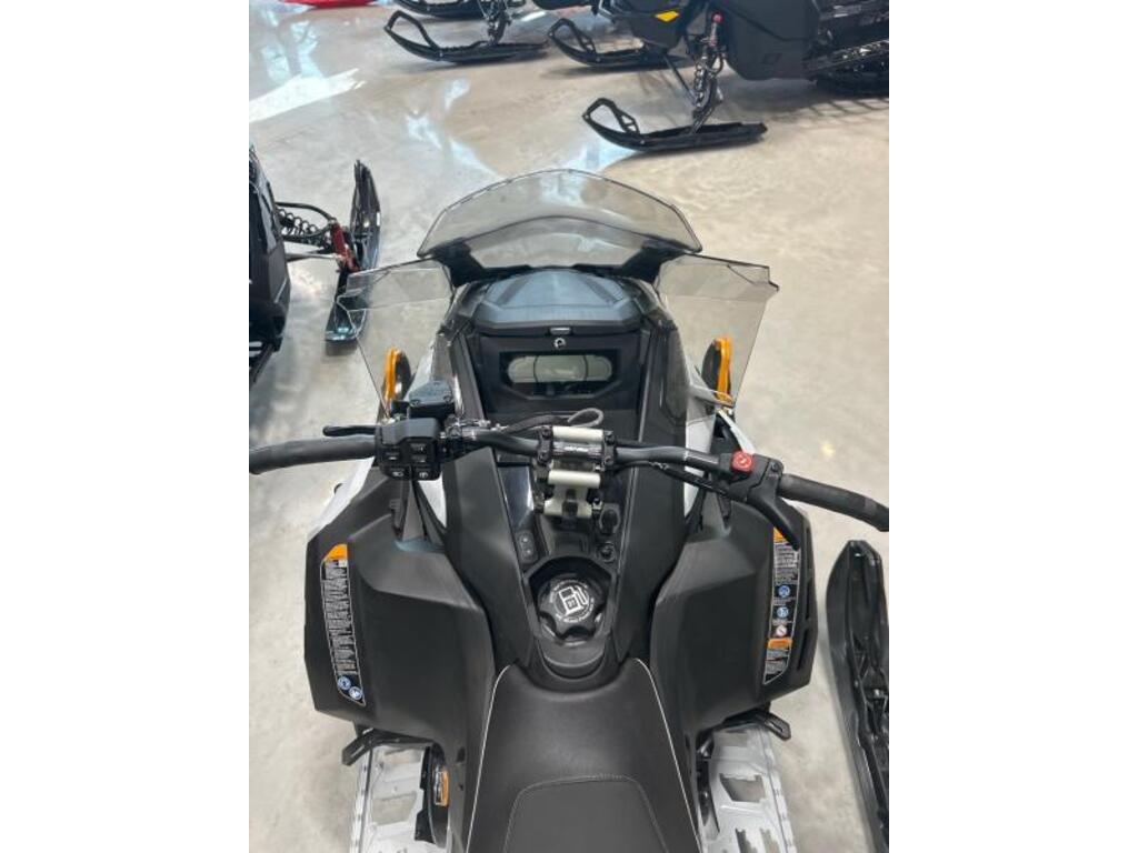 Ski-Doo RENEGADE X 900 ACE Turbo R Ice Ripper XT 1.25'' E. 2025 à vendre