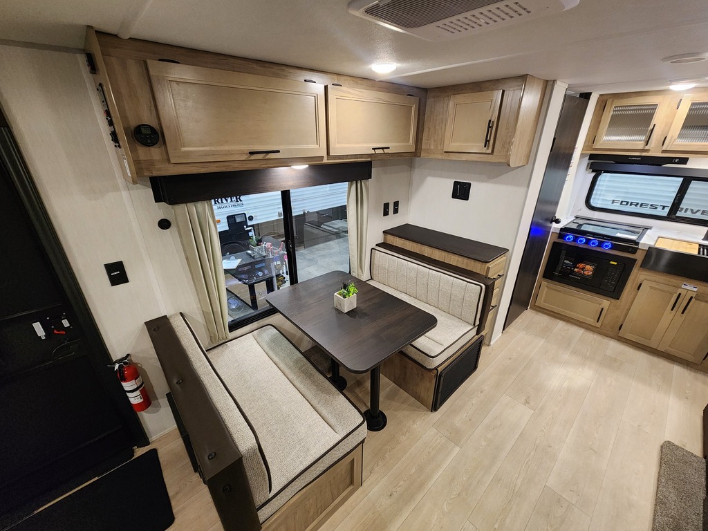 Grey Wolf 22CE 2026 à vendre