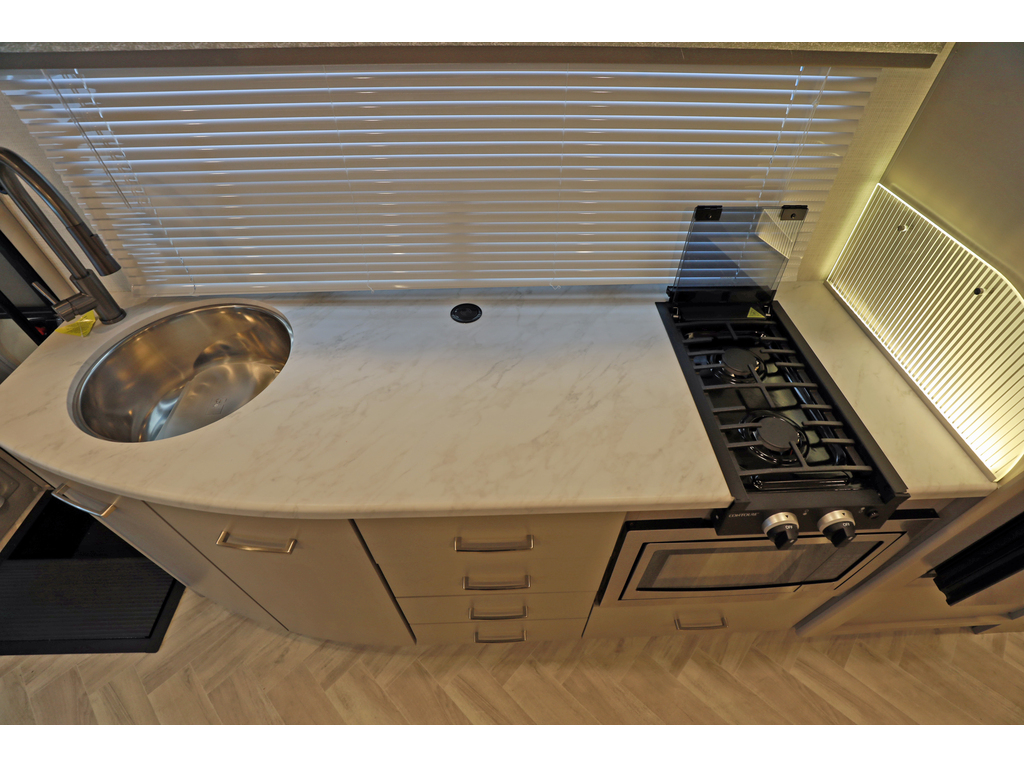 Thor Motor Coach Tiburon 2026 à vendre