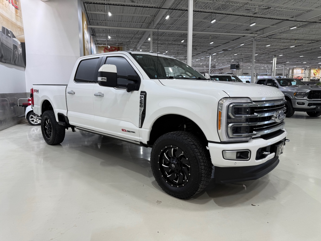 Ford F-250 LIMITED 6.7L CUIR TOIT NAV 4X4 2023 à vendre