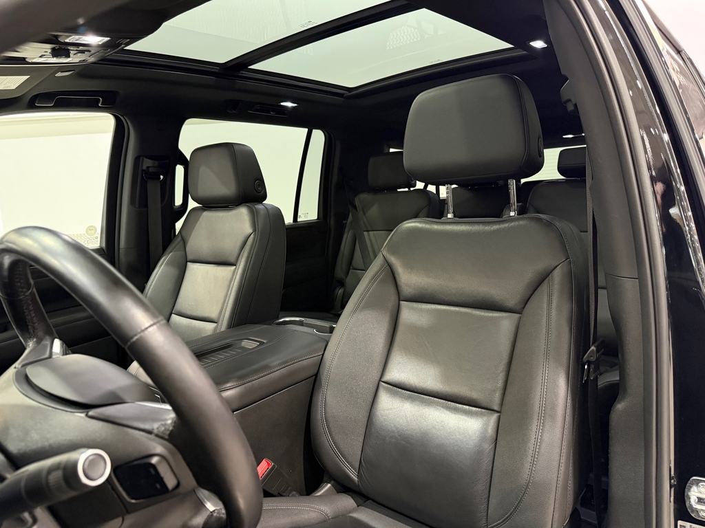 Chevrolet Suburban LT 7 PASSAGERS CUIR TOIT NAV 4X4 5.3L 2022 à vendre