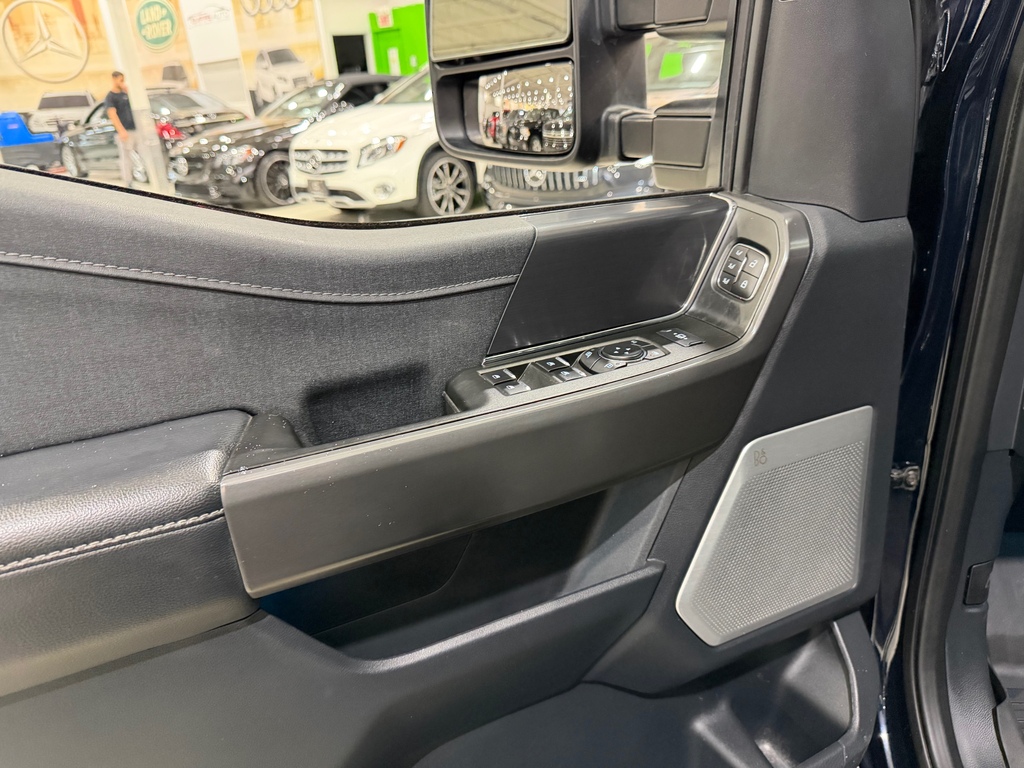 Ford F-150 V8 5.0L 400 HP 10 RAPPORTS 4X4 CUIR TOIT PANO NAV 2024 à vendre