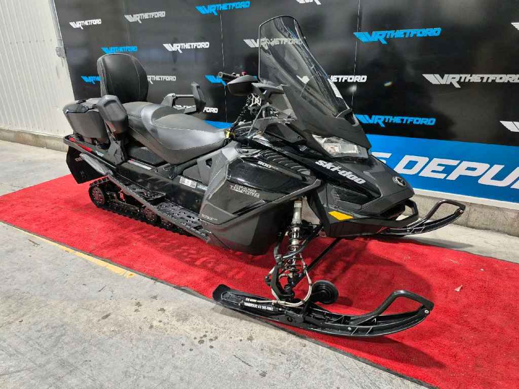 Bombardier Grand touring 900 ACE 2021 à vendre