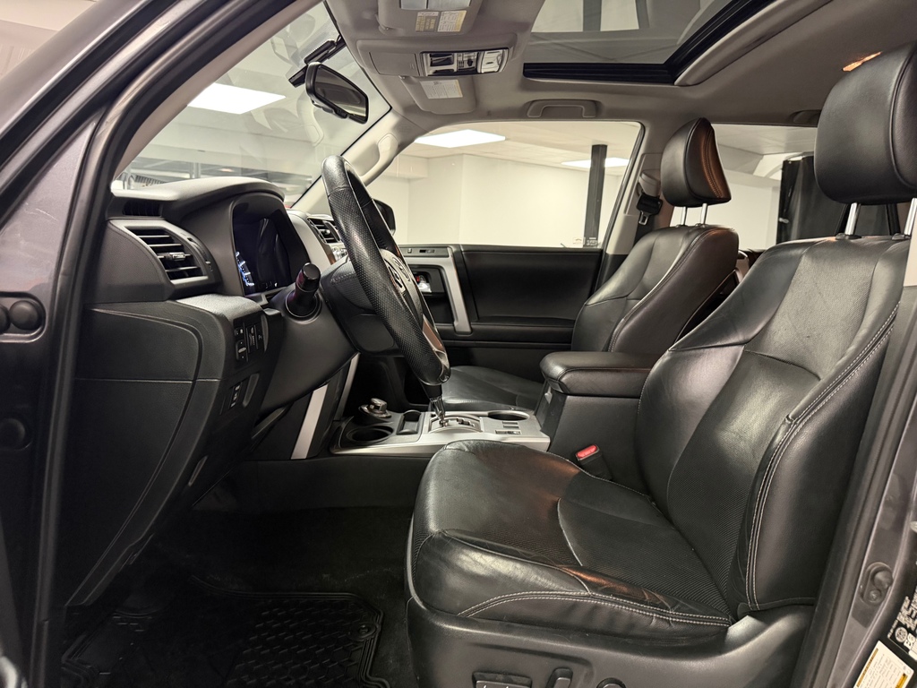 Toyota 4Runner 4.0L 270HP V6 4X4 MARCHEPIEDS CUIR CAMÉRA DE RECUL 2017 à vendre