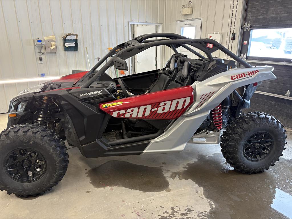 Can-Am maverick x3 900 TURBO DPS 2025