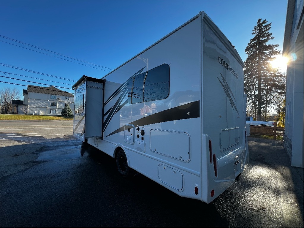 Thor Motor Coach Compass 2025 à vendre