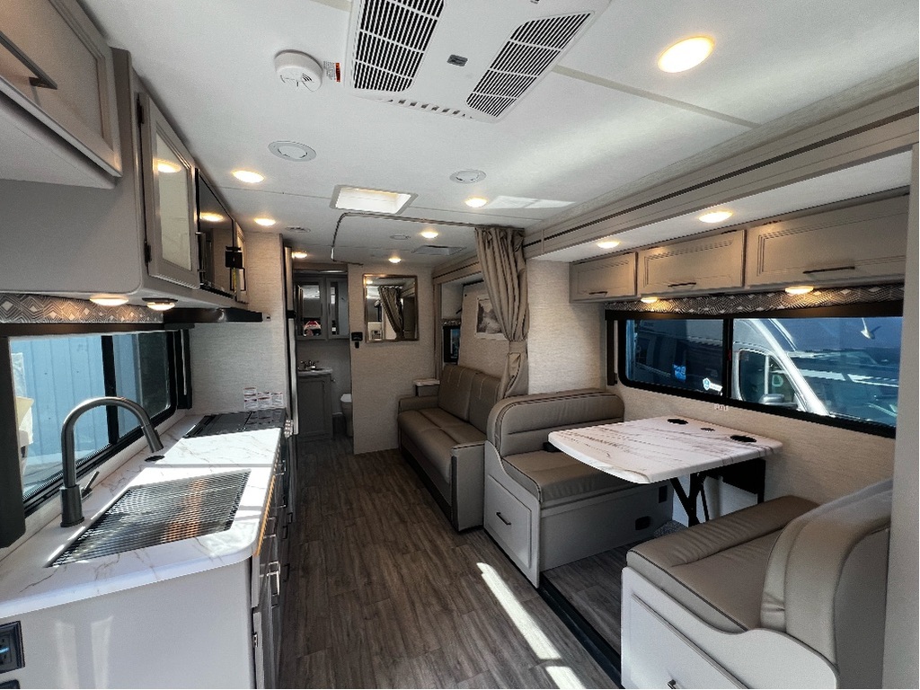 Thor Motor Coach Four Winds Sprinter 2024 à vendre