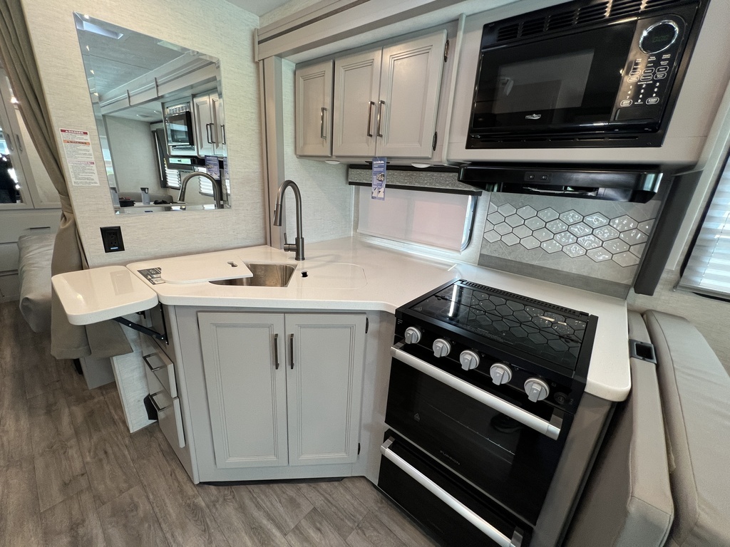 Thor Motor Coach A.c.e 2024 à vendre