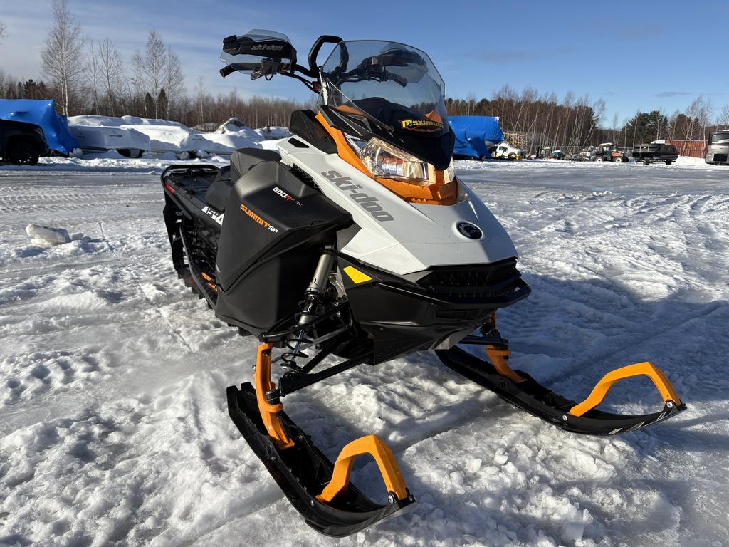 Ski-Doo SUMMIT 154 2022