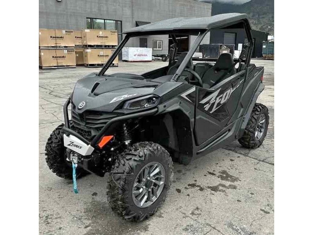 CFMOTO ZForce 800 2025
