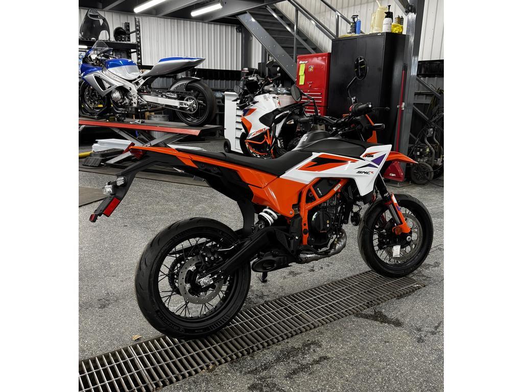 KTM 390 SMC R 2025 à vendre
