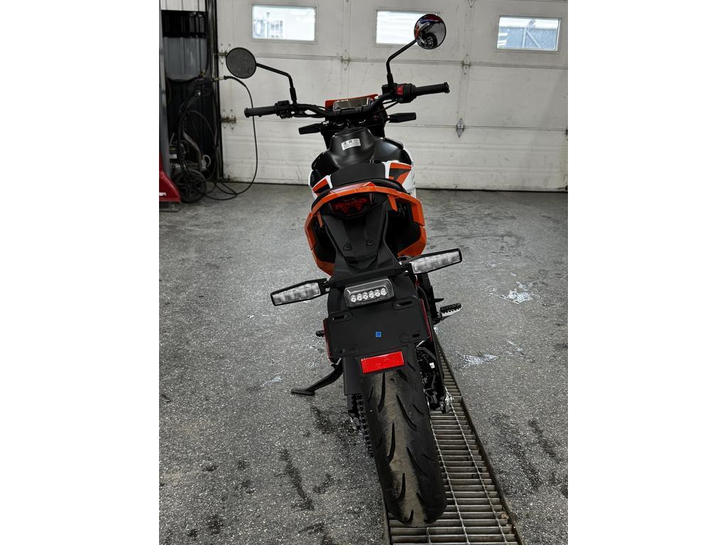 KTM 390 SMC R 2025 à vendre