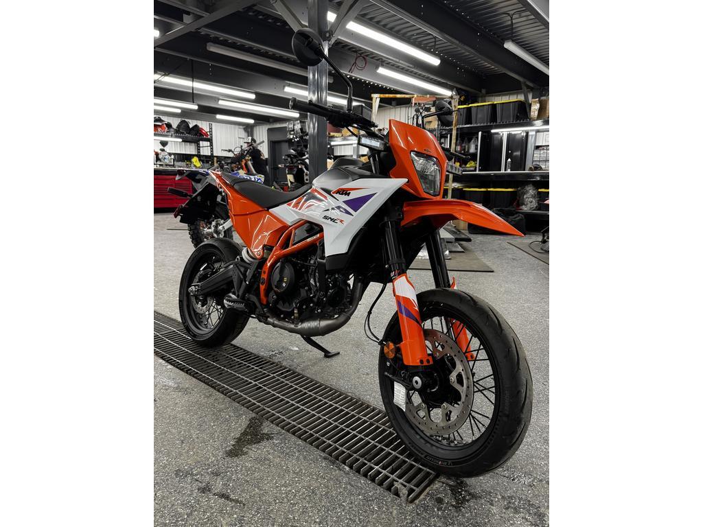 KTM 390 SMC R 2025 à vendre
