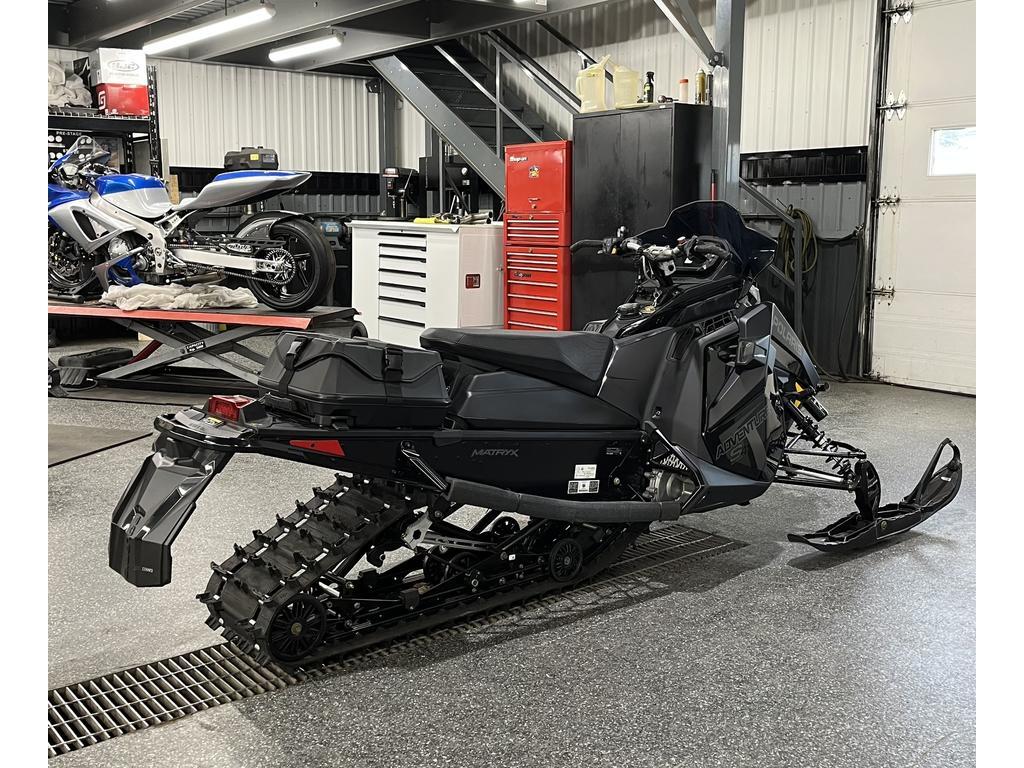 Polaris INDY AVENTURE S4 2023 à vendre