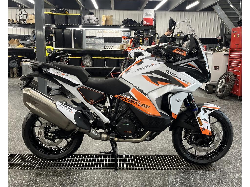 KTM 1290 Super Adventure S 2024