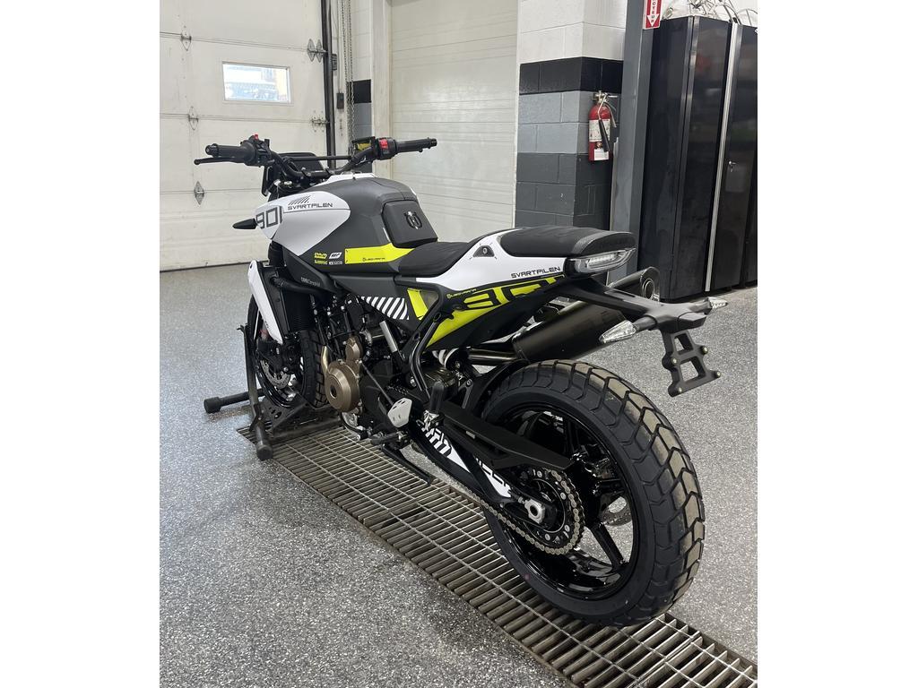 Husqvarna Svartpilen 801 2025 à vendre