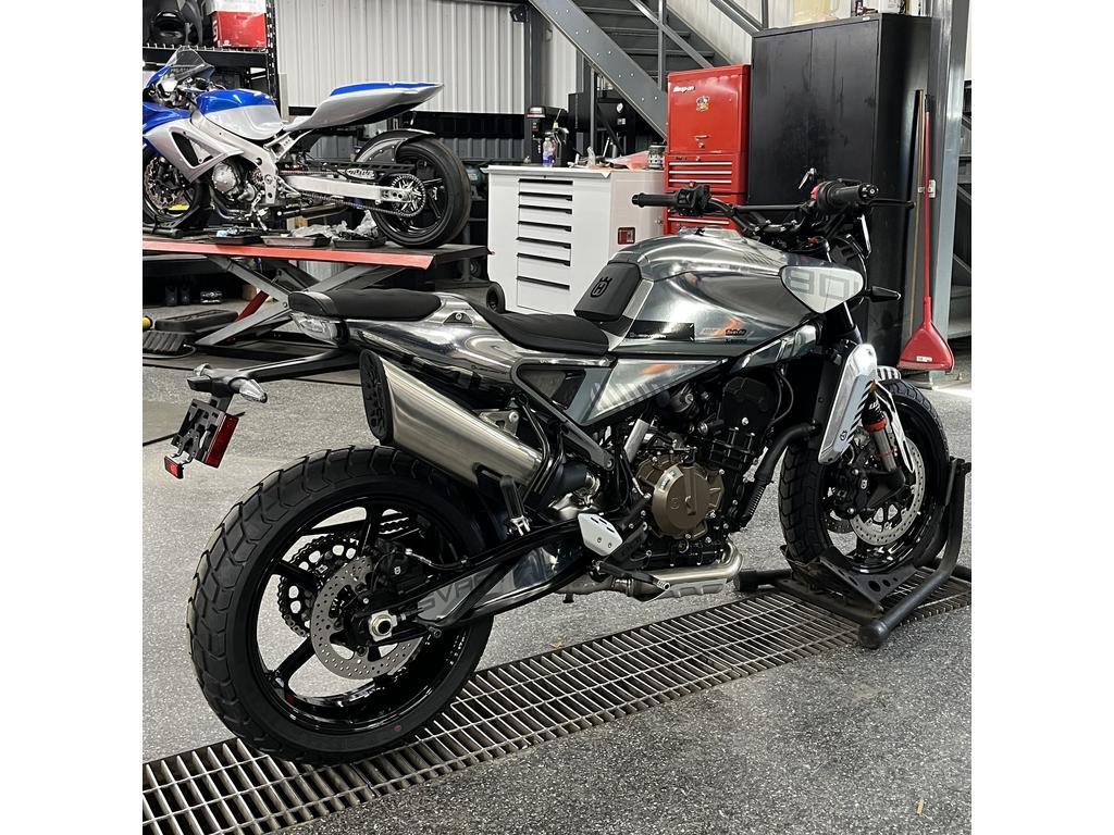 Husqvarna Svartpilen 801 2025 à vendre