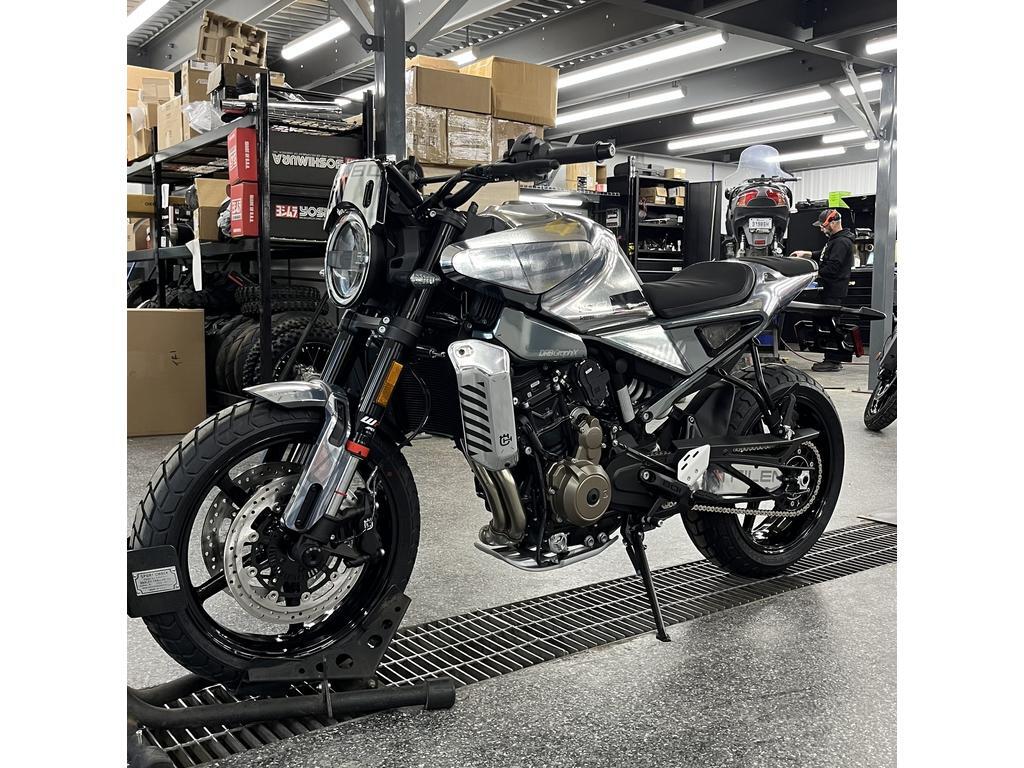 Husqvarna Svartpilen 801 2025 à vendre