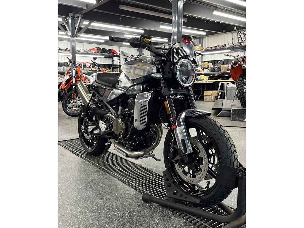 Husqvarna Svartpilen 801 2025 à vendre