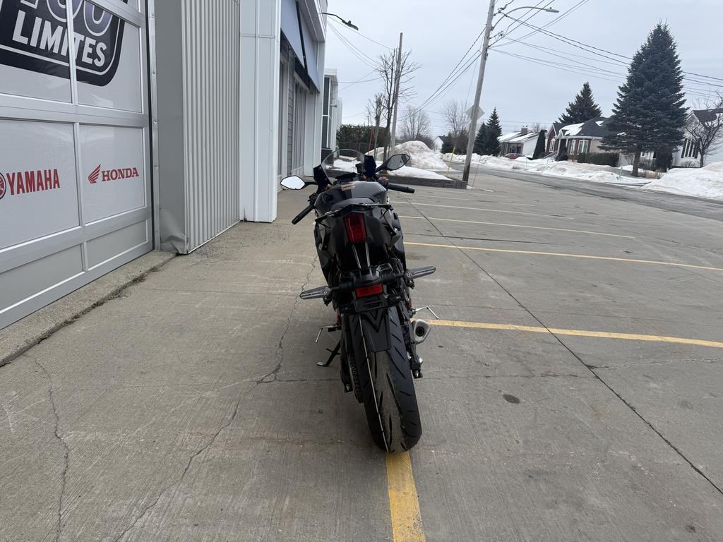 Yamaha YZF-R7 2026 à vendre