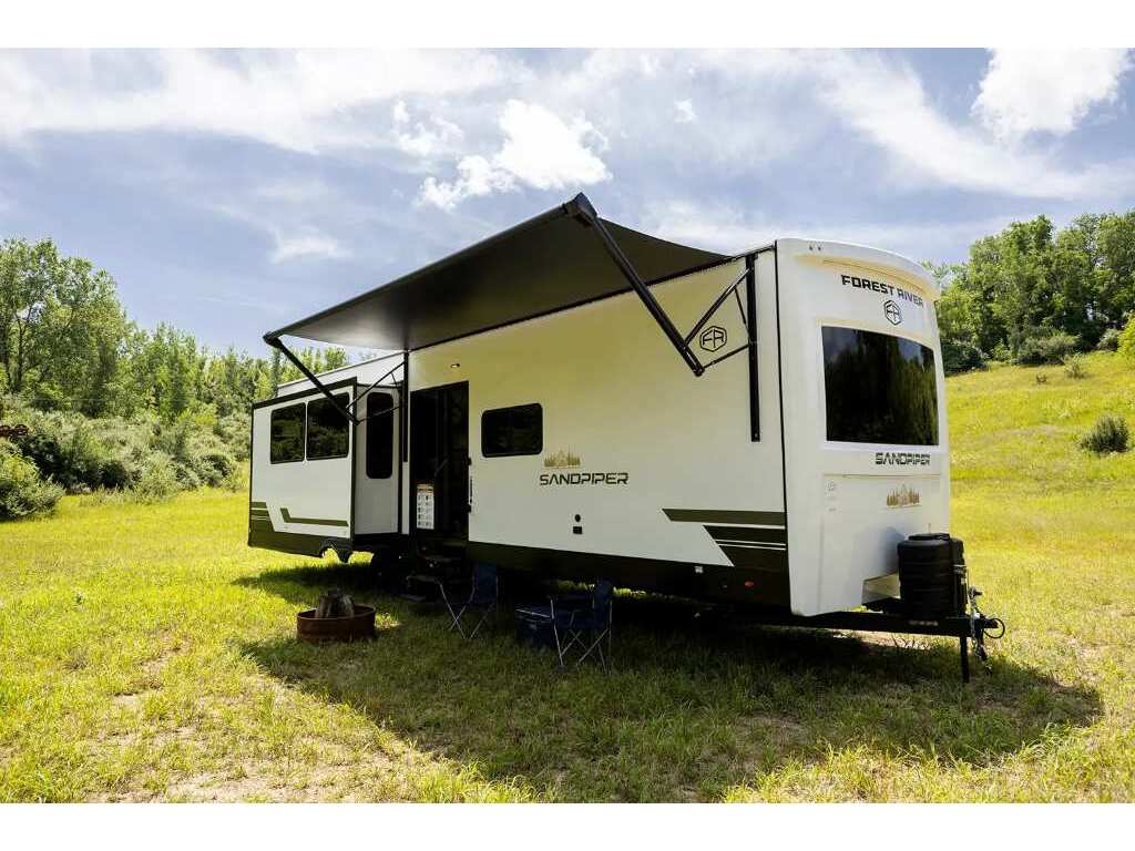 Forest River Sandpiper 389HBFL 2026