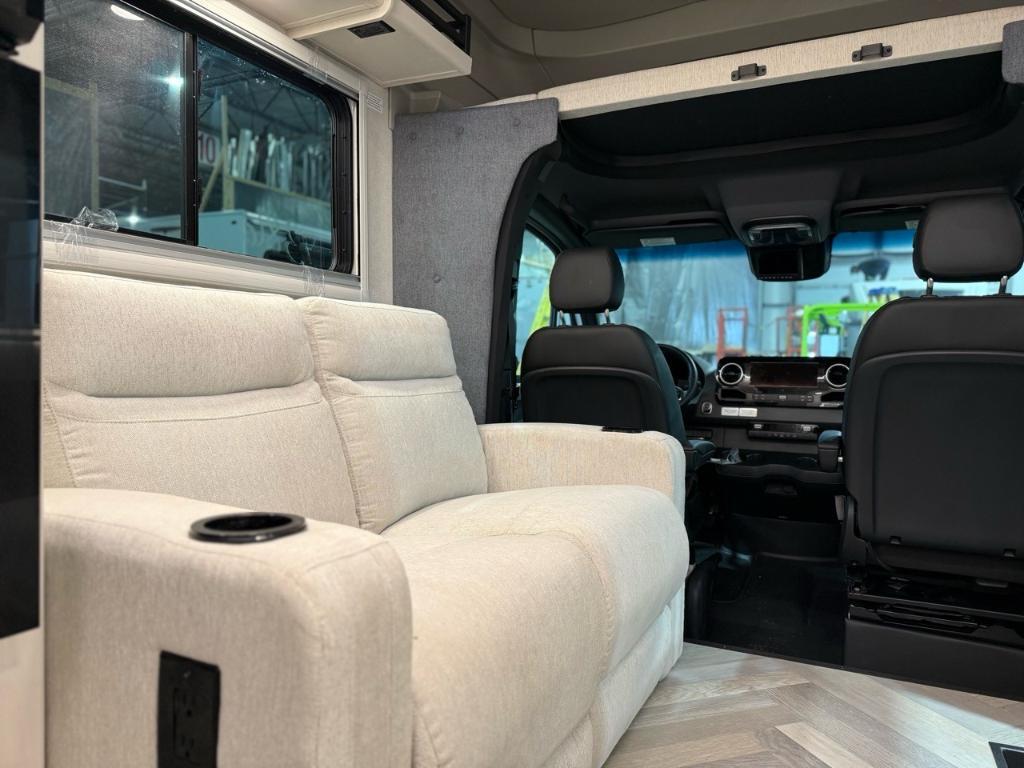 Coachmen Prism Elite 26RB DIESEL 2025 à vendre