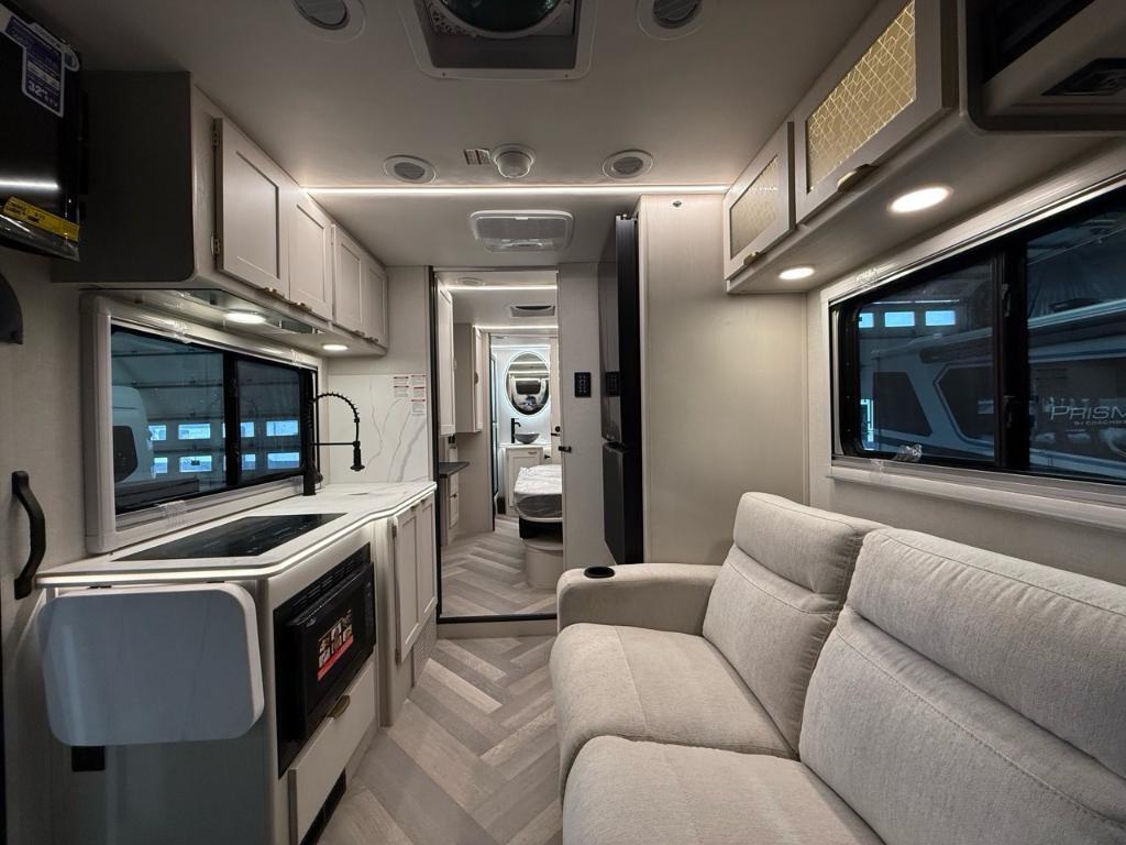 Coachmen Prism Elite 26RB DIESEL 2025 à vendre