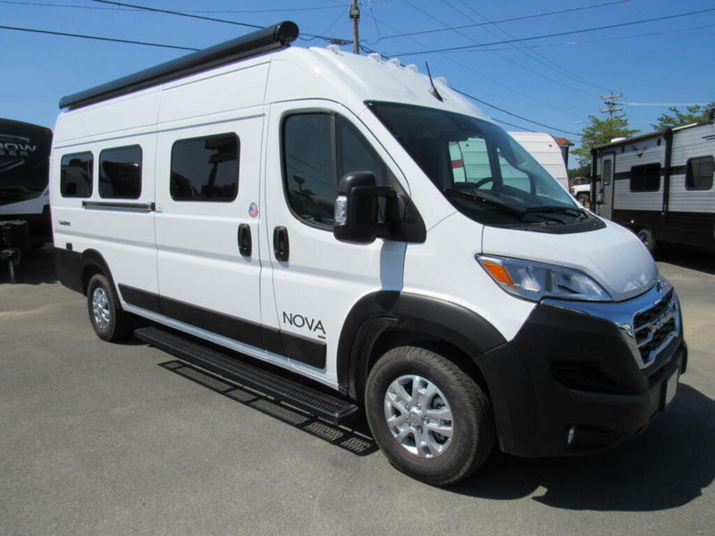 Coachmen Nova 20C ESSENCE 2025