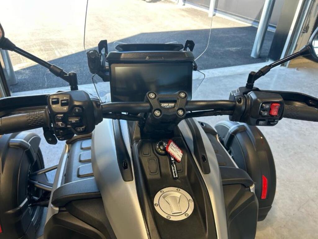 Can-Am Canyon Standard 2025 à vendre