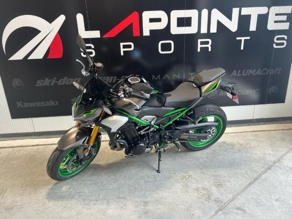 Kawasaki Z900 SE 2025
