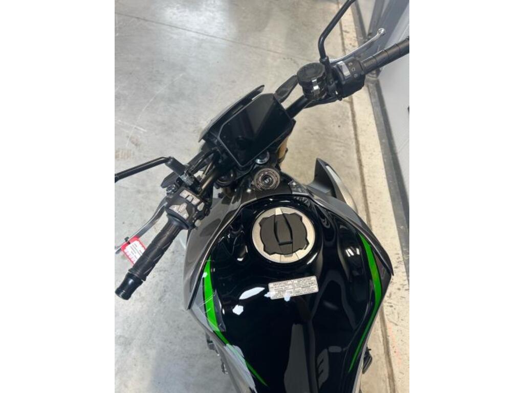 Kawasaki Z900 SE 2025 à vendre