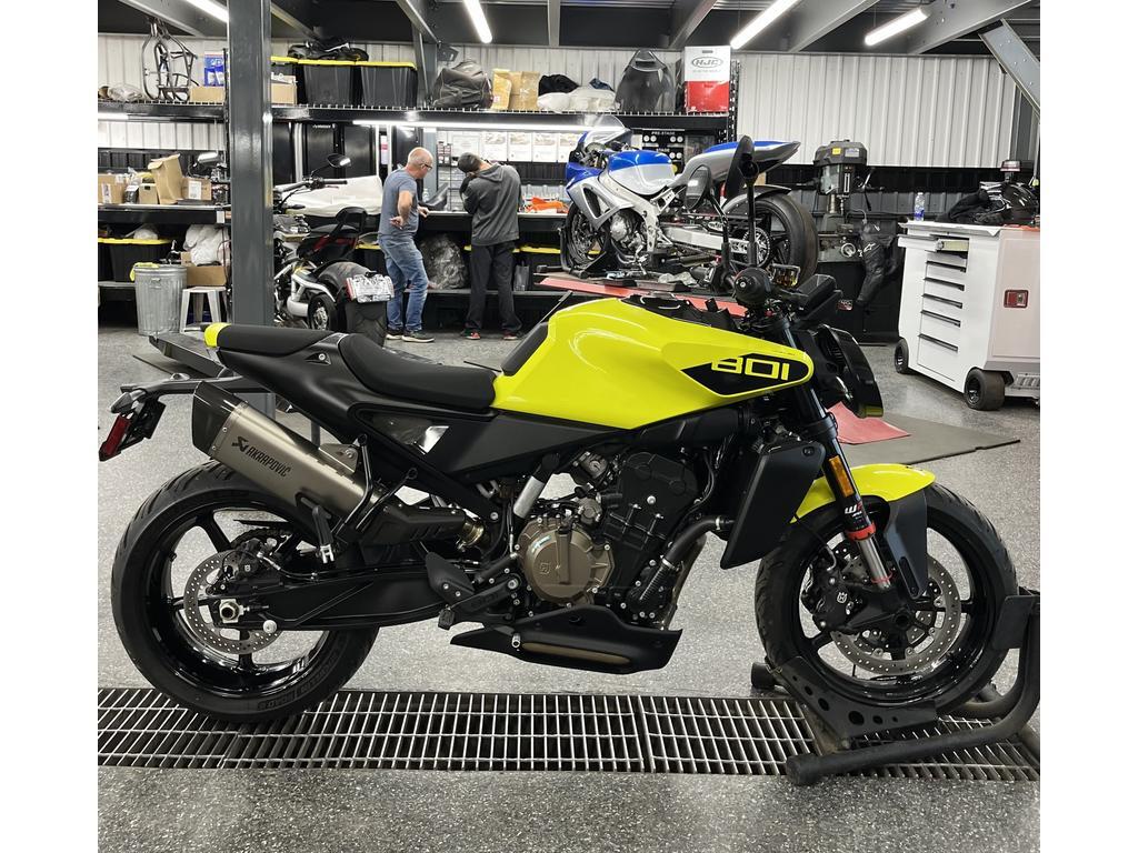 Husqvarna VITPILEN 8 2025
