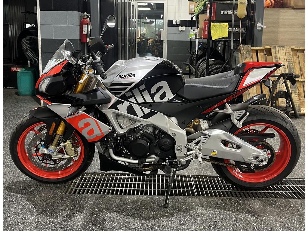 Aprilia TUONO 1100 2016 à vendre