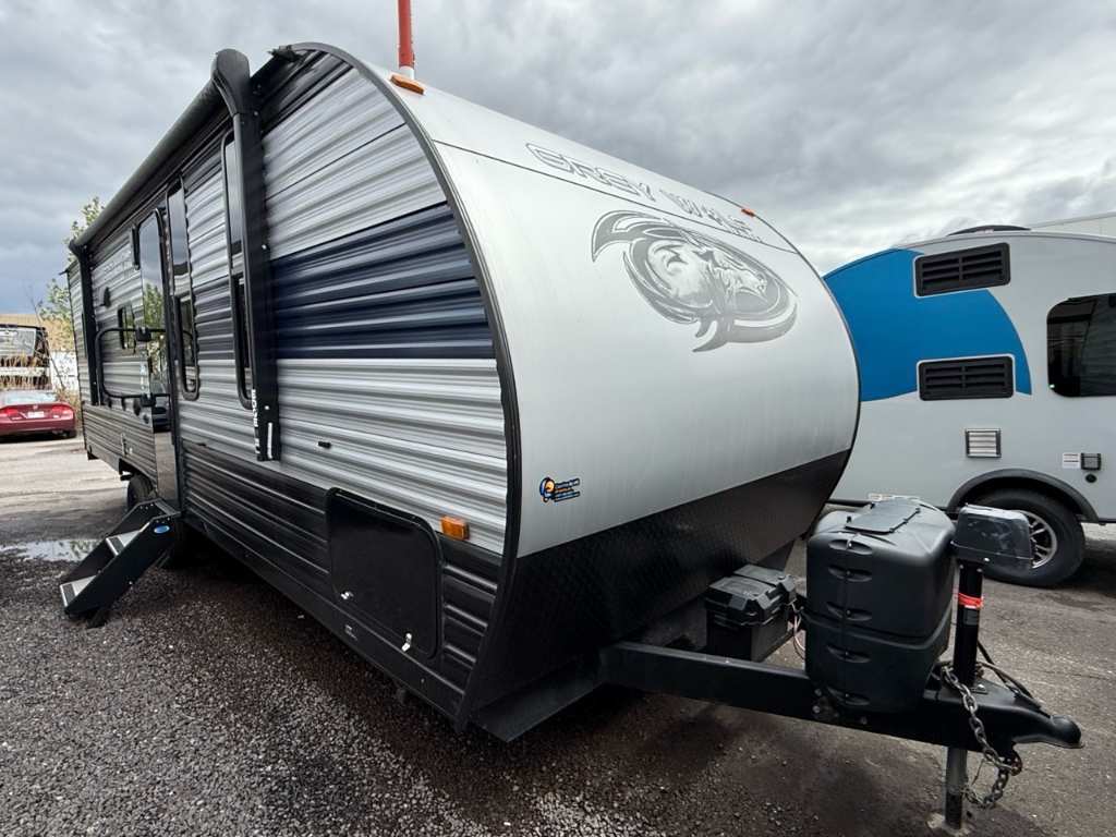 Cherokee Grey Wolf 22RR CARGO 2022