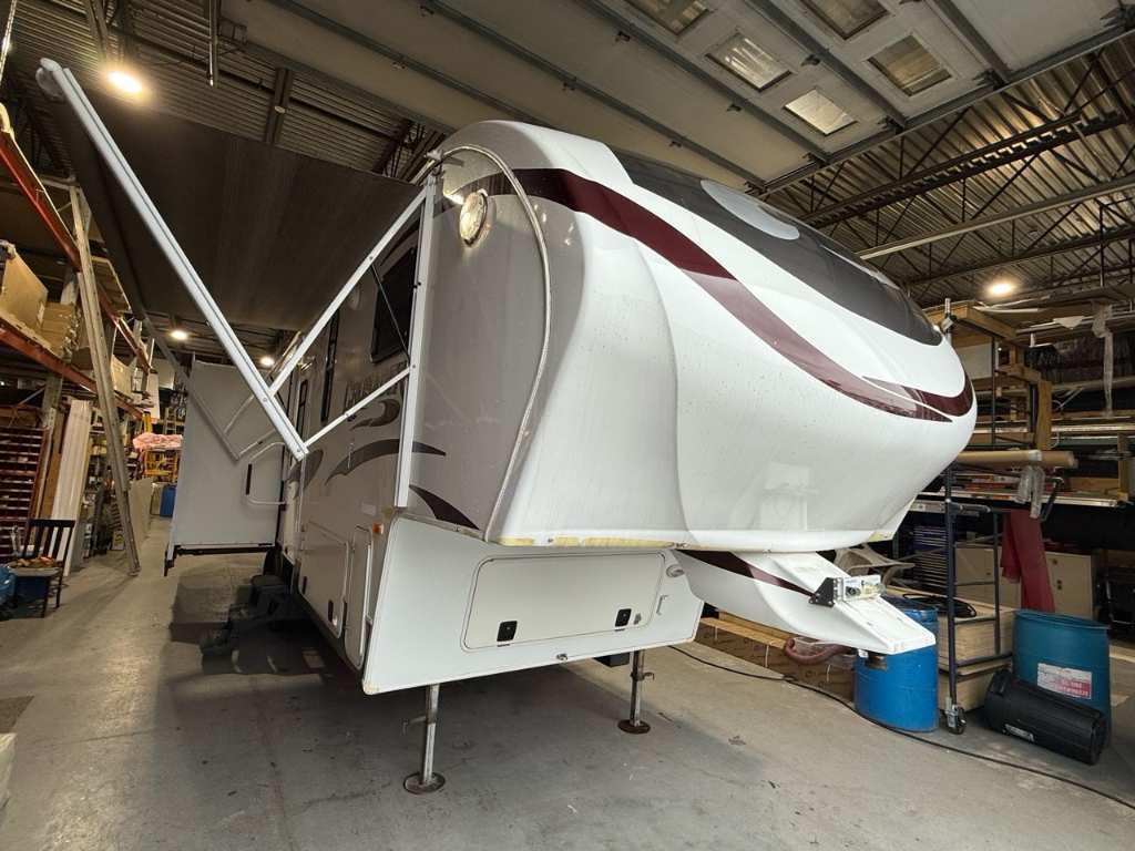 Prime Time Crusader 290RL POUR BRICOLEUR 2012