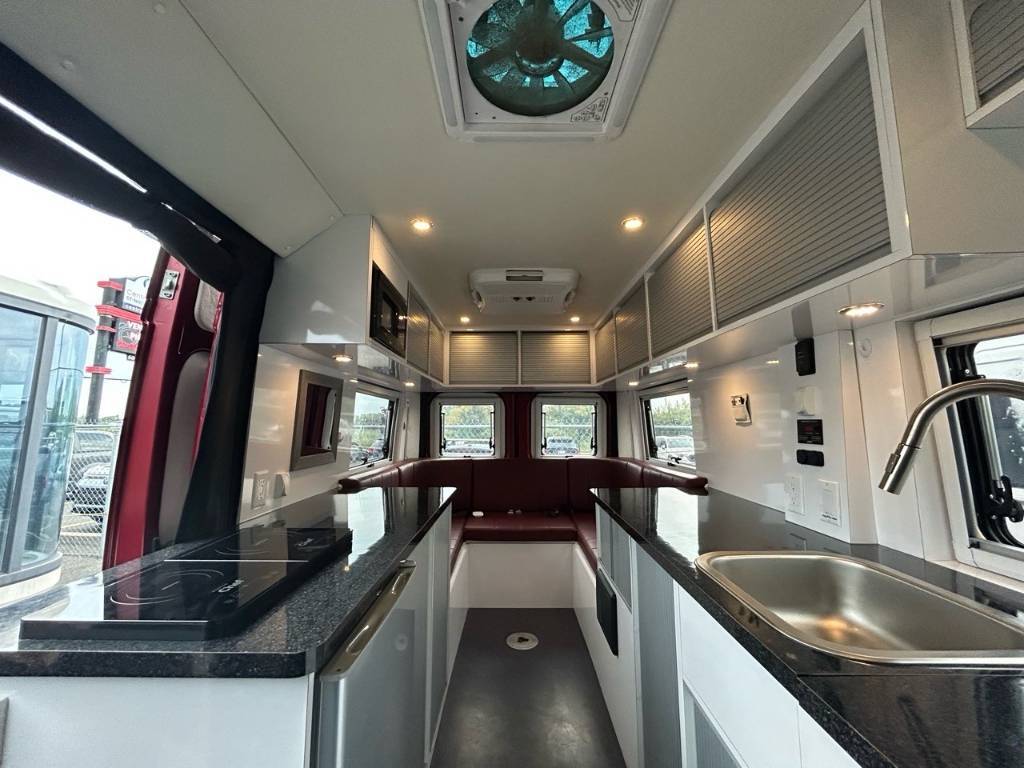 Adventurer INSPIRATION 19L ESSENCE 2021 à vendre