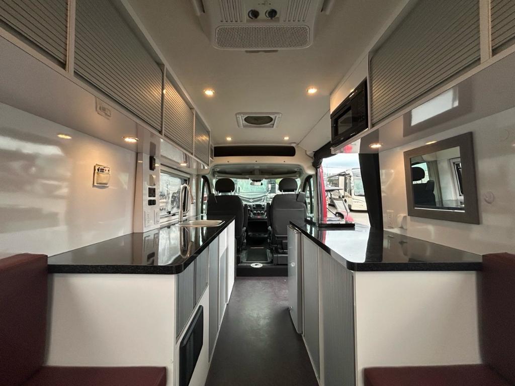 Adventurer INSPIRATION 19L ESSENCE 2021 à vendre