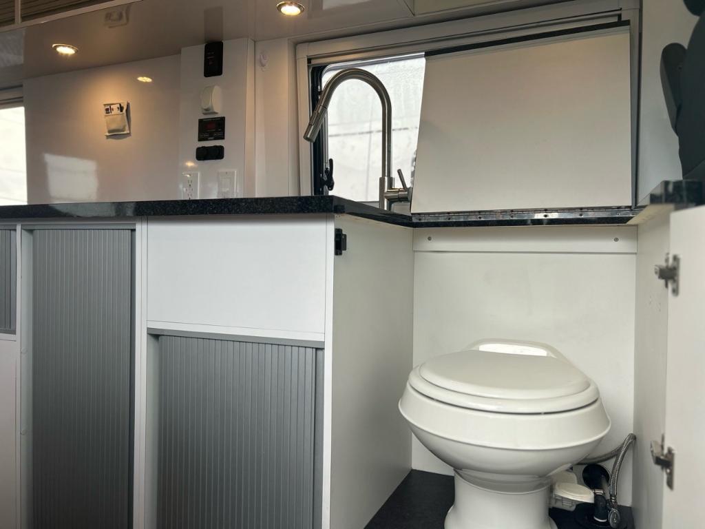 Adventurer INSPIRATION 19L ESSENCE 2021 à vendre