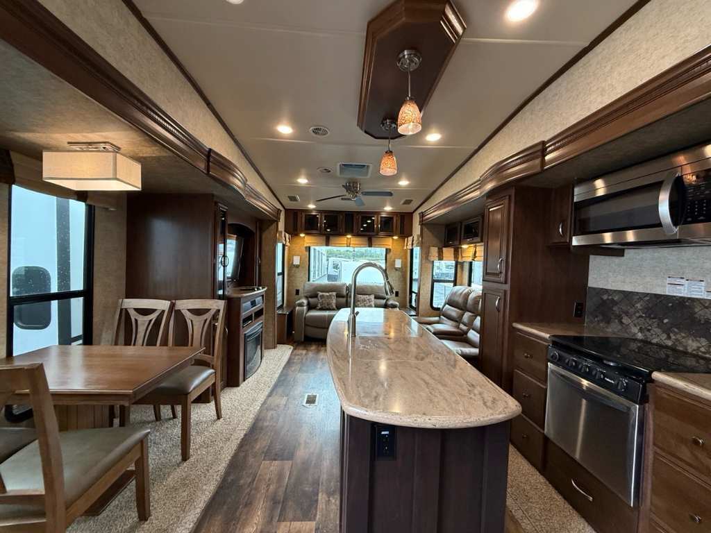 Forest River SANDPIPER 35ROK BRICOLEUR 2017 à vendre