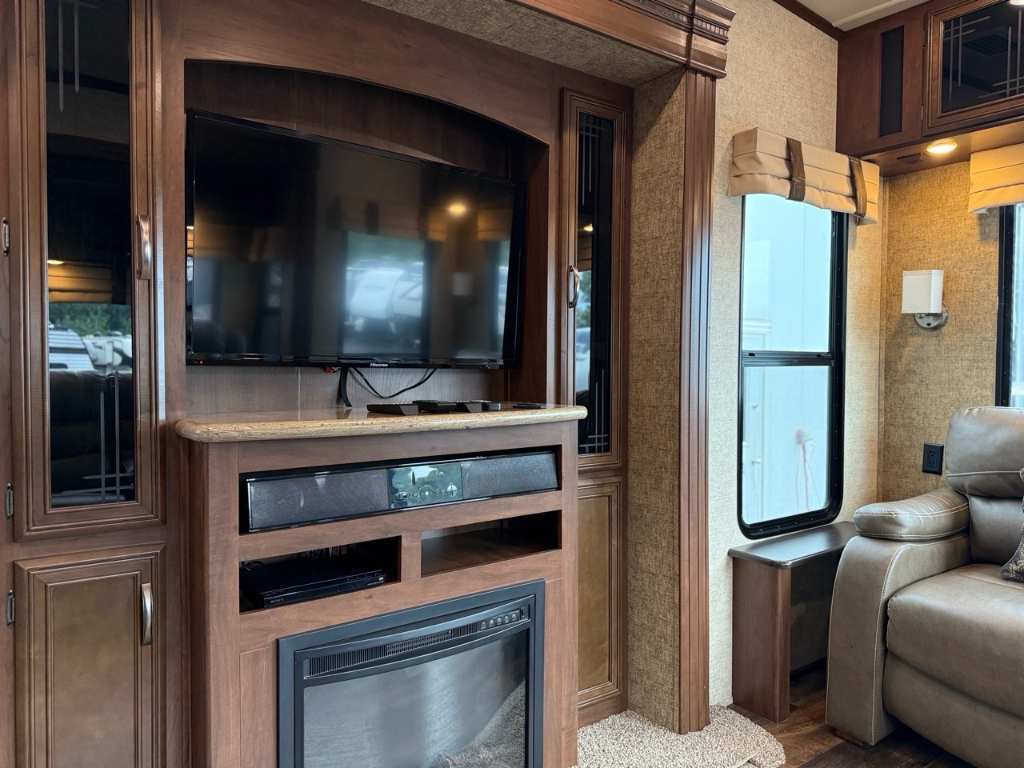 Forest River SANDPIPER 35ROK BRICOLEUR 2017 à vendre