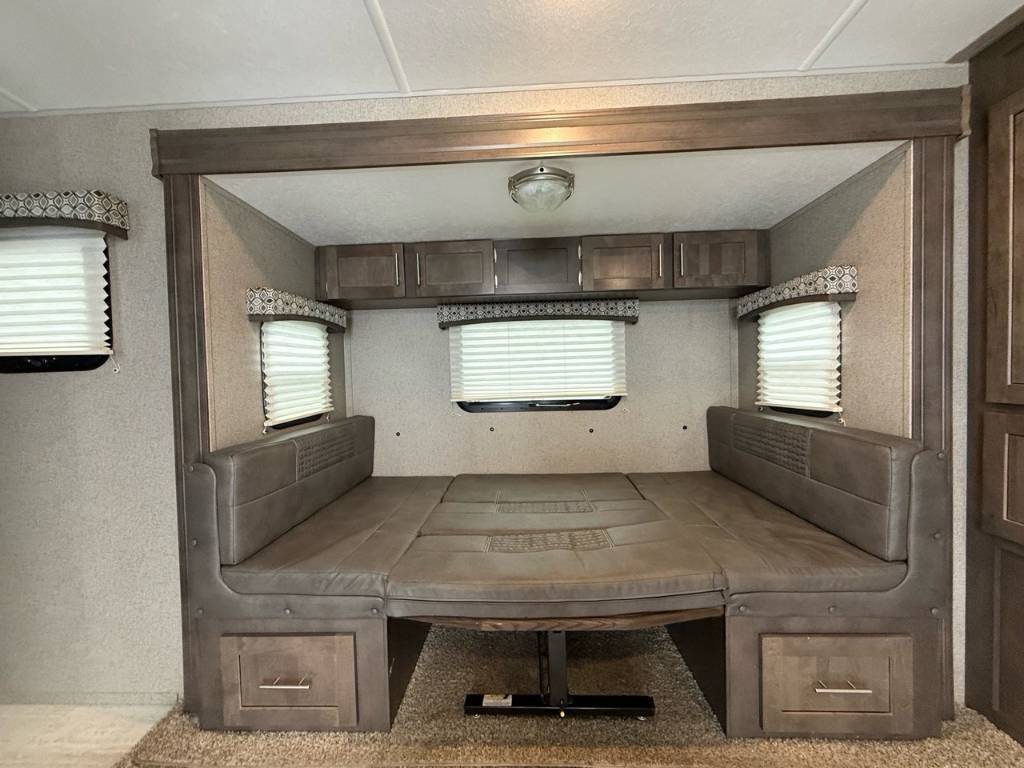 Flagstaff Micro Lite 25FKS 2019 à vendre