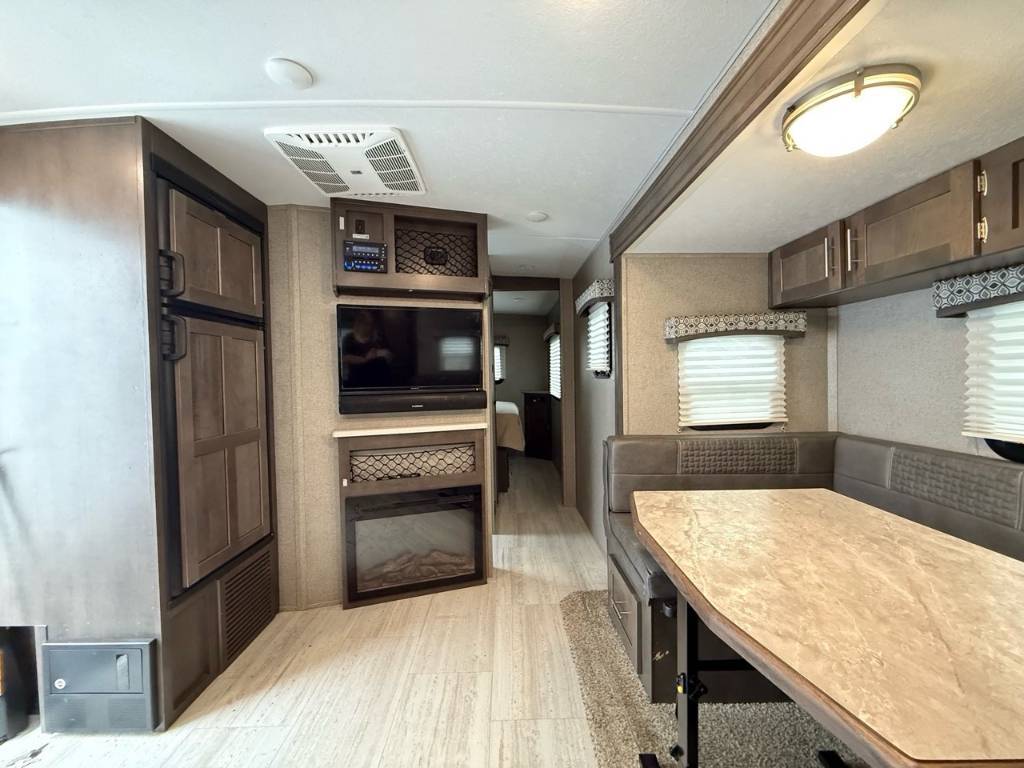 Flagstaff Micro Lite 25FKS 2019 à vendre