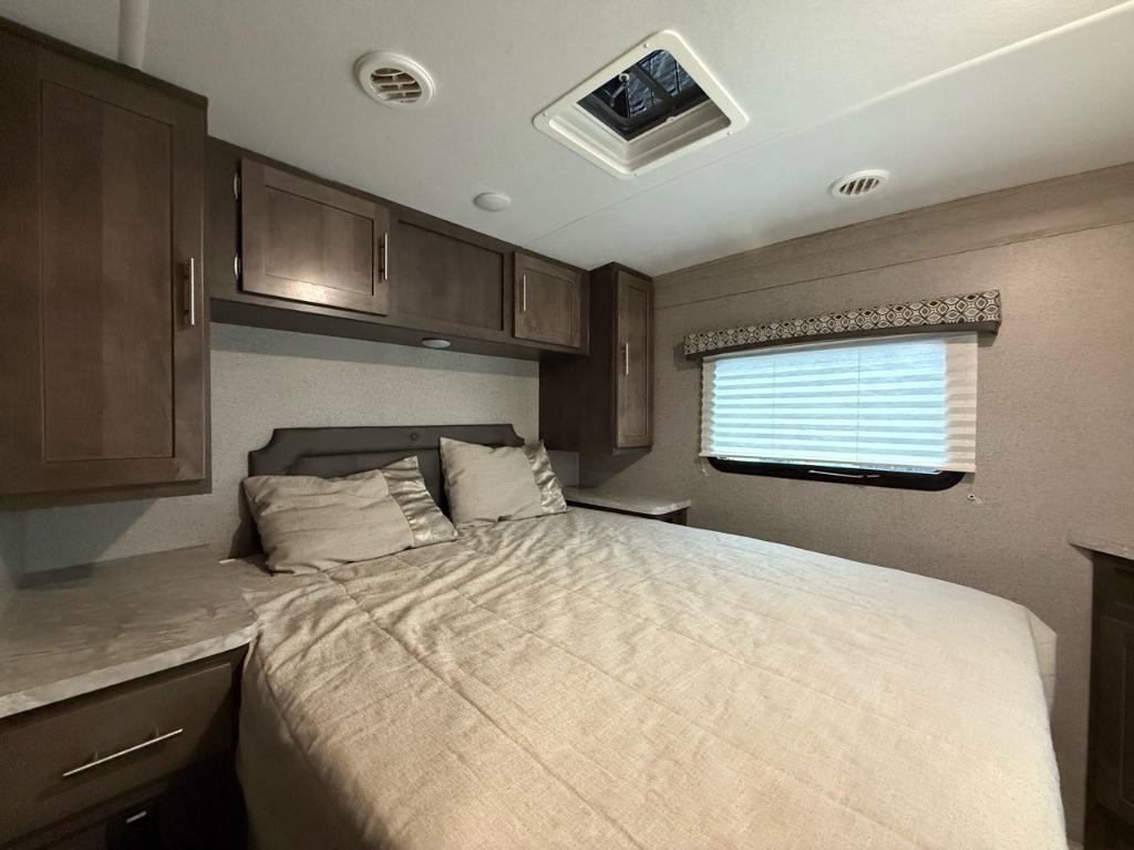 Flagstaff Micro Lite 25FKS 2019 à vendre