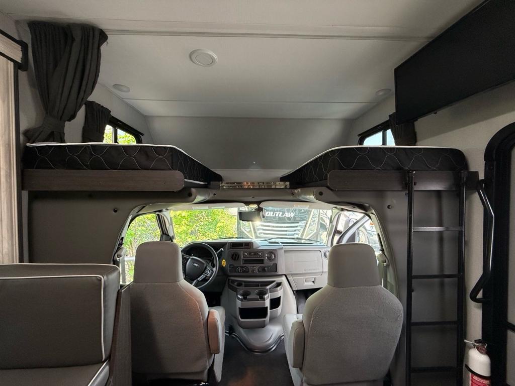 Forest River Forester 2441CD ESSENCE 2023 à vendre