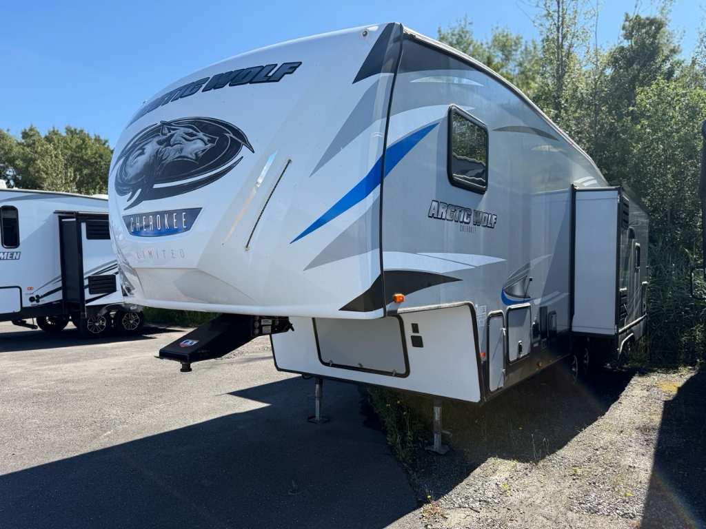 Forest River Arctic wolf 291rl 2020 à vendre