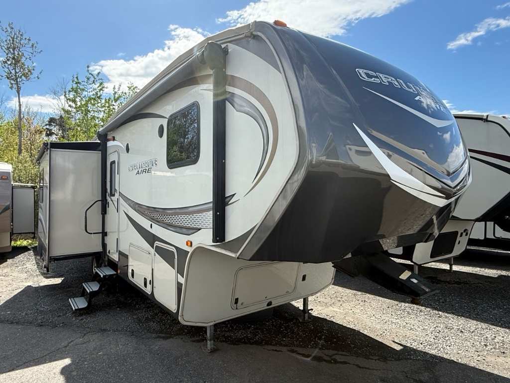 Crossroads RV Cruiser Aire 28RL 2017